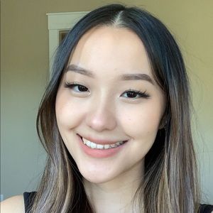 Meet your Posher, Lily